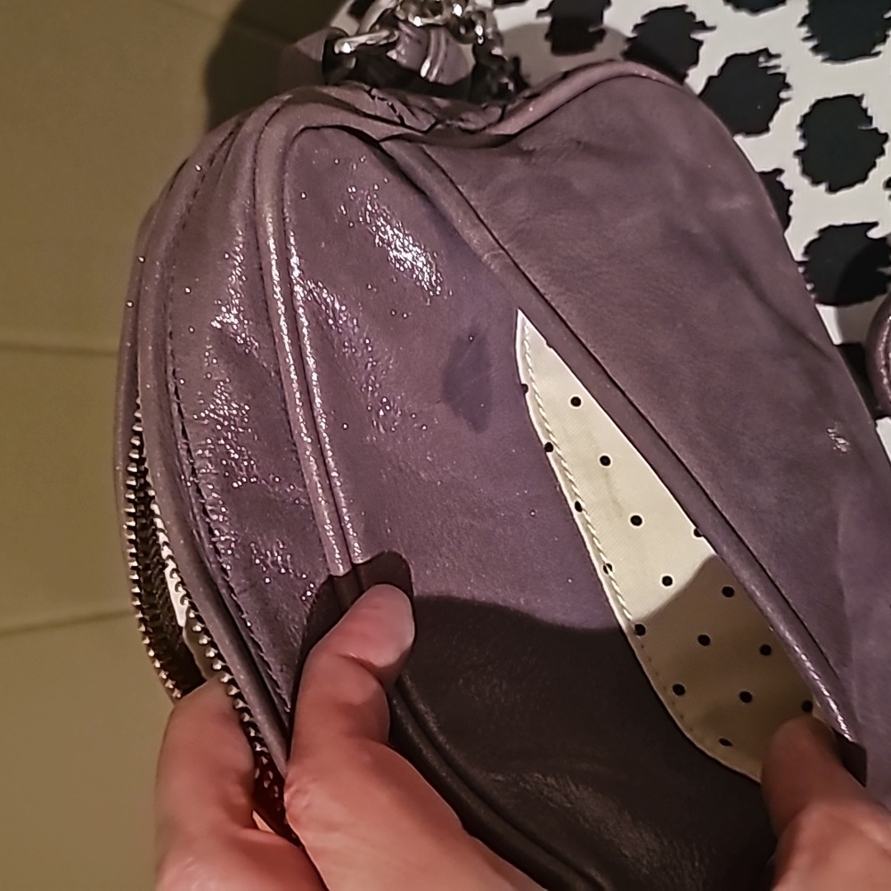 Juicy Couture Purple crossbody - Picture 9 of 15